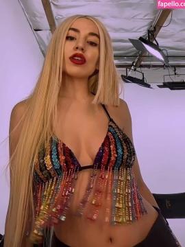 Ava Max / avamax / plharleyquinn Nude Leaks OnlyFans - Fapello — photo 1451 of 2745