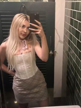 Ava Max / avamax / plharleyquinn Nude Leaks OnlyFans - Fapello — photo 1534 of 2745