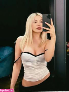 Ava Max / avamax / plharleyquinn Nude Leaks OnlyFans - Fapello — photo 1791 of 2745