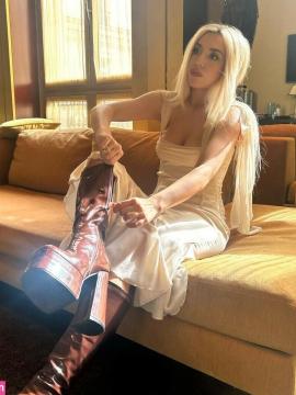 Ava Max / avamax / plharleyquinn Nude Leaks OnlyFans - Fapello — photo 2020 of 2745