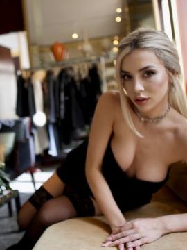 Ava Max / avamax / plharleyquinn Nude Leaks OnlyFans - Fapello — photo 2023 of 2745