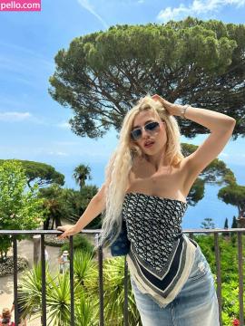 Ava Max / avamax / plharleyquinn Nude Leaks OnlyFans - Fapello — photo 2163 of 2745