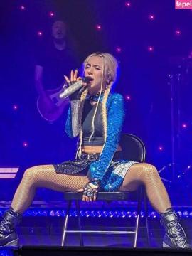 Ava Max / avamax / plharleyquinn Nude Leaks OnlyFans - Fapello — photo 2180 of 2745