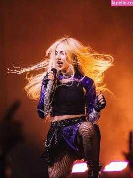 Ava Max / avamax / plharleyquinn Nude Leaks OnlyFans - Fapello — photo 2186 of 2745