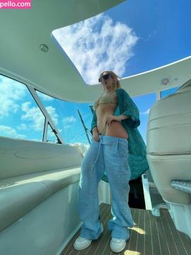 Ava Max / avamax / plharleyquinn Nude Leaks OnlyFans - Fapello — photo 2305 of 2745