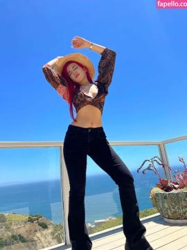 Ava Max / avamax / plharleyquinn Nude Leaks OnlyFans - Fapello — photo 2540 of 2745