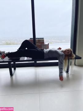 Ava Max / avamax / plharleyquinn Nude Leaks OnlyFans - Fapello — photo 2624 of 2745
