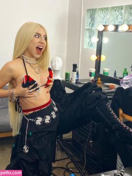 Ava Max / avamax / plharleyquinn Nude Leaks OnlyFans - Fapello — photo 2627 of 2745