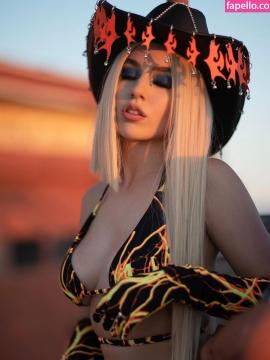 Ava Max / avamax / plharleyquinn Nude Leaks OnlyFans - Fapello — photo 2655 of 2745