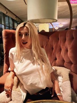 Ava Max / avamax / plharleyquinn Nude Leaks OnlyFans - Fapello — photo 2703 of 2745