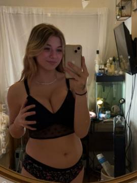 evelynjegier / lynntoria / lynntoriaa / toria.badoria Nude Leaks OnlyFans - Fapello — photo 43 of 427