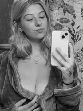 evelynjegier / lynntoria / lynntoriaa / toria.badoria Nude Leaks OnlyFans - Fapello — photo 162 of 427