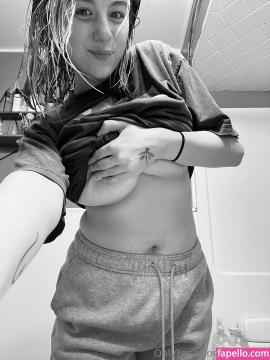 evelynjegier / lynntoria / lynntoriaa / toria.badoria Nude Leaks OnlyFans - Fapello
