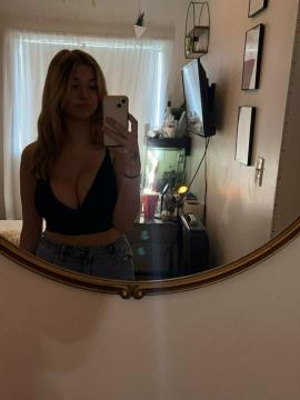 evelynjegier / lynntoria / lynntoriaa / toria.badoria Nude Leaks OnlyFans - Fapello — photo 403 of 427