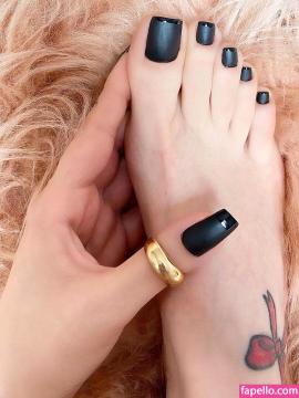 QUEENRAINHAOFC / Queen Rainha / queen.rainha Nude Leaks OnlyFans - Fapello — photo 6 of 85