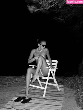 Oksana Dehtyaruk / oksanadehtyaruk / people Nude Leaks - Fapello — photo 99 of 112