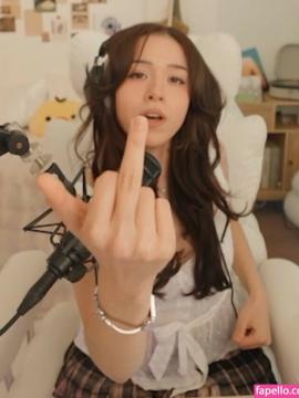 Hand Gestures + Ahegao / Peace Sign / Pokimanelol / iamiane Nude Leaks - Fapello