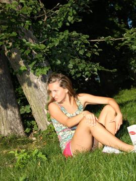 Masturbating in public — photo 3 of 24