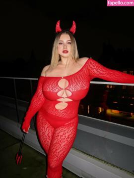 missparaskeva / missparaskeva.pr Nude Leaks OnlyFans/Patreon - Fapello — photo 512 of 1322