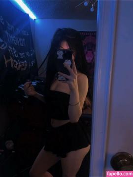 Chloe Oak / chloecook05 / chloeoak1 / oaktreehome Nude Leaks OnlyFans/Patreon - Fapello — photo 6 of 21