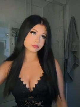 Chloe Oak / chloecook05 / chloeoak1 / oaktreehome Nude Leaks OnlyFans/Patreon - Fapello — photo 14 of 21
