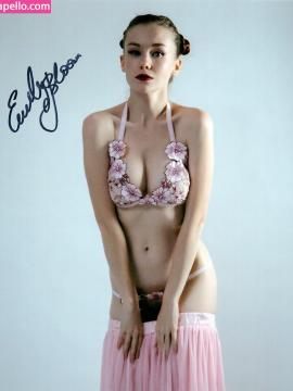 Emily Bloom / emilybloomshow / theemilybloom Nude Leaks OnlyFans/Patreon - Fapello — photo 2372 of 9174