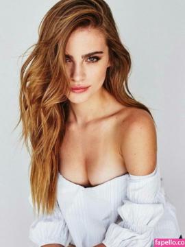 Bridget Satterlee / bridgetsatterlee Nude Leaks - Fapello — photo 30 of 47