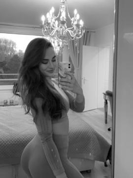 annieschka_fit Nude Leaks - Fapello — photo 46 of 63