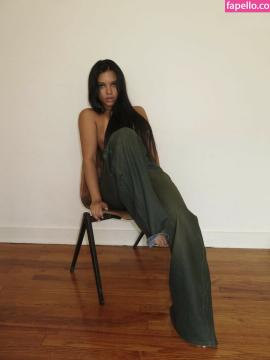 Aliana Mawla / alianamawla Nude Leaks OnlyFans - Fapello — photo 1 of 23