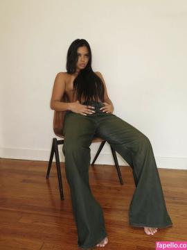Aliana Mawla / alianamawla Nude Leaks OnlyFans - Fapello — photo 2 of 23