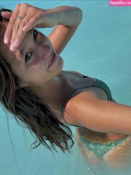 Lily Chee / Lilychee Nude Leaks OnlyFans - Fapello — photo 1261 of 2497