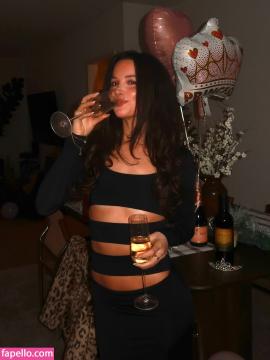 Jules LeBlanc / Jules LeBlanc/Annie LeBlanc / julesleblanc Nude Leaks OnlyFans - Fapello — photo 14 of 47