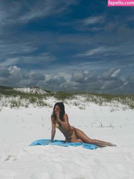 Jules LeBlanc / Jules LeBlanc/Annie LeBlanc / julesleblanc Nude Leaks OnlyFans - Fapello