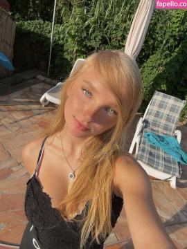 Blondiii_viviii / blonde_vivi Nude Leaks OnlyFans - Fapello — photo 253 of 593