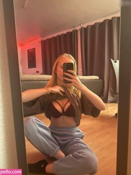 Blondiii_viviii / blonde_vivi Nude Leaks OnlyFans - Fapello — photo 383 of 593