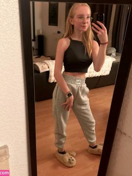 Blondiii_viviii / blonde_vivi Nude Leaks OnlyFans - Fapello — photo 495 of 593