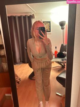 Blondiii_viviii / blonde_vivi Nude Leaks OnlyFans - Fapello — photo 555 of 593