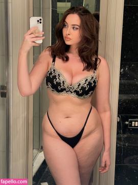 Erinmhk / erinmarleyklay / noterinmhk Nude Leaks OnlyFans - Fapello — photo 438 of 683