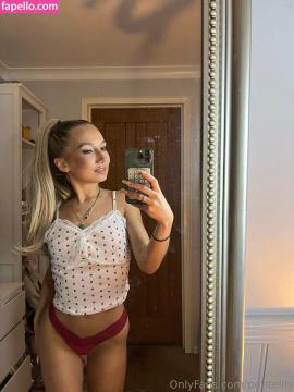 petitelils / petitelilsx Nude Leaks OnlyFans - Fapello — photo 40 of 75