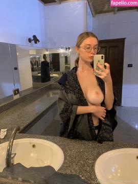 YouRina / ohyourina / yourinaa Nude Leaks OnlyFans/Patreon - Fapello — photo 429 of 733