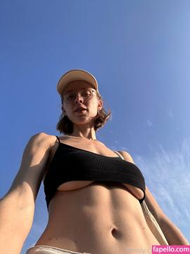 YouRina / ohyourina / yourinaa Nude Leaks OnlyFans/Patreon - Fapello — photo 646 of 733