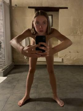 YouRina / ohyourina / yourinaa Nude Leaks OnlyFans/Patreon - Fapello — photo 671 of 733