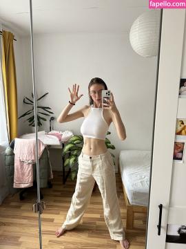 YouRina / ohyourina / yourinaa Nude Leaks OnlyFans/Patreon - Fapello — photo 682 of 733