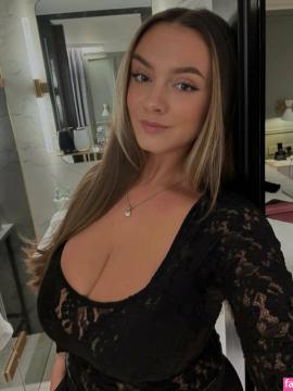 Amy Quesada-Getgood / amy_qg / amyq_g / itsamyyyq Nude Leaks - Fapello — photo 268 of 559