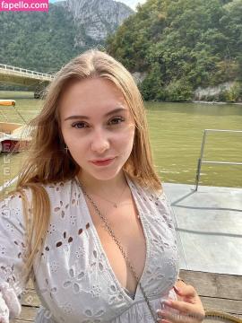 German / HeiligeJulia Nude Leaks - Fapello — photo 6 of 19
