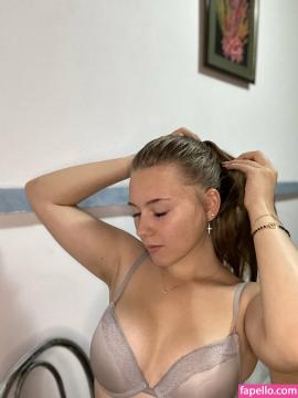 German / HeiligeJulia Nude Leaks - Fapello — photo 18 of 19