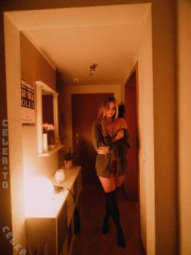Ossi Desi / crazydesii / ossi.desii Nude Leaks OnlyFans - Fapello — photo 22 of 33
