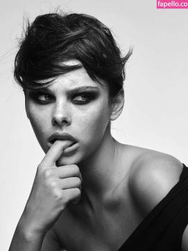 Meika Woollard / meikawoollard Nude Leaks OnlyFans - Fapello — photo 1043 of 1318