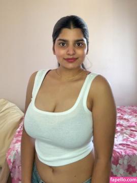 Anushka Deokate / _anushkadiariess_ / yourstrulyanushkaa Nude Leaks - Fapello — photo 4 of 155