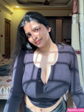 Anushka Deokate / _anushkadiariess_ / yourstrulyanushkaa Nude Leaks - Fapello — photo 29 of 155
